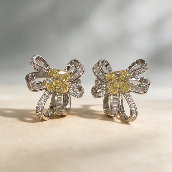 Silver_Rhinestone_Floral_Claw_Hair_Clips_For_Women