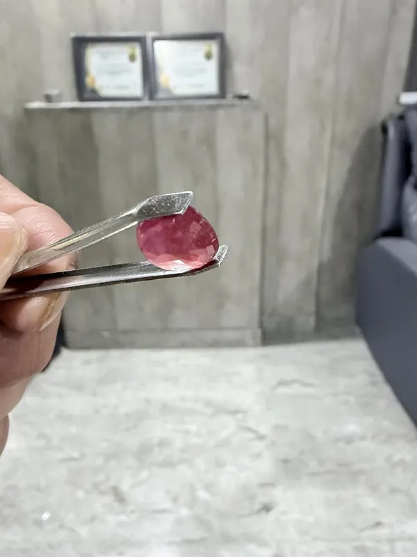 Red_Ruby_Natural_Gemstone_For_Adults_7.25_Ratti