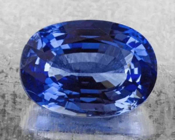 Blue_Sapphire_Natural_Gemstone_For_Adults_9.25_Ratti