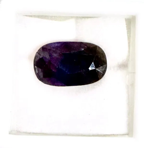 Blue_Sapphire_Natural_Gemstone_For_Adults_10.25_Ratti