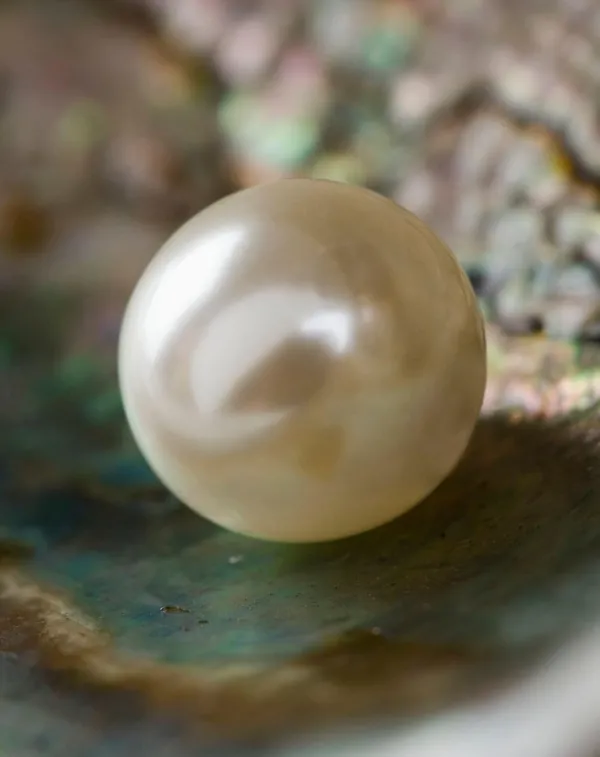 Gold_South_Sea_Pearl_Natural_Gemstone_For_Adults_11.25_Ratti