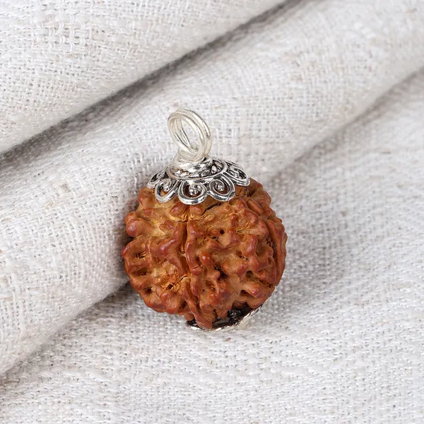5_Mukhi_Rudraksha_Bead_Pendant_for_Unisex