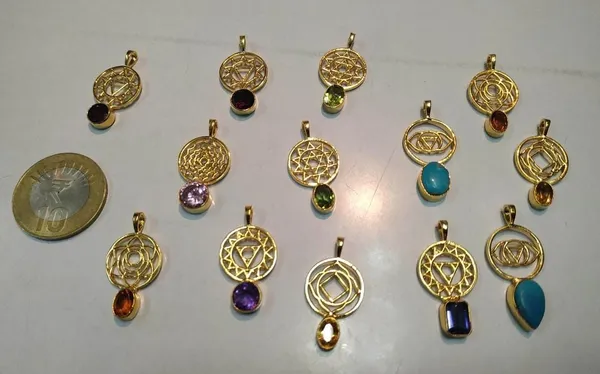 Multicolor_Chakra_Natural_Gemstone_For_Adults_5.25_Ratti