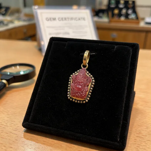 Red_Ruby_Natural_Gemstone_For_Adults_21_Carats