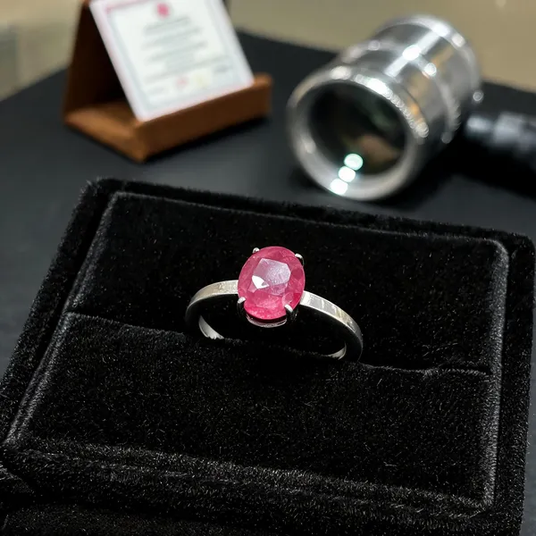 Red_Ruby_Natural_Gemstone_For_Adults_8.25_Ratti
