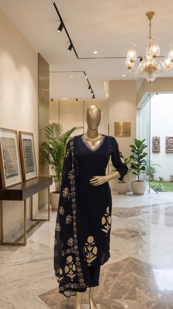 Navy_Blue_and_Gold_Kurta_Set_for_woman