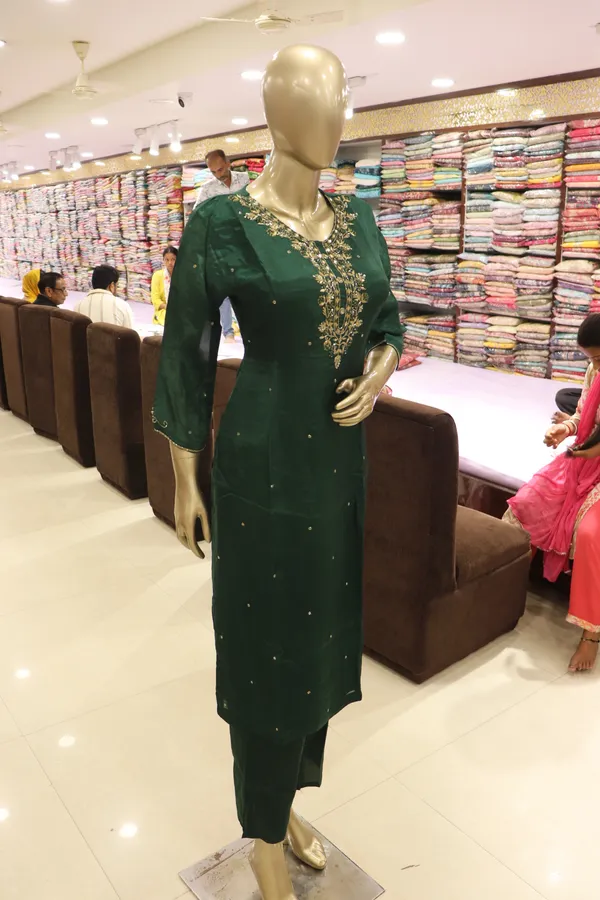 Dark_Green_Crepe_Embroidered_Kurti_Pant_Set_For_Women