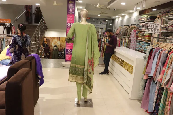 Green_Tissue_Straight_Floral_Print_Kurti_Set_For_Women