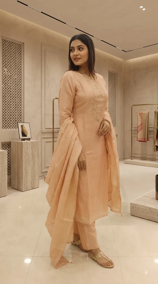 Peach_Jacquard_Embroidered_Kurti_Pant_Set_For_Foman