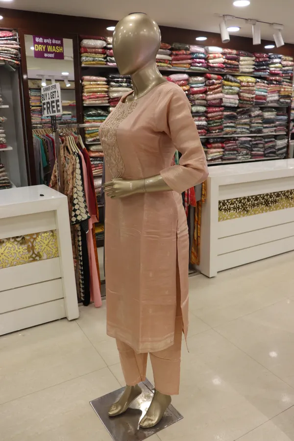 Peach_Jacquard_Embroidered_Kurti_Pant_Set_For_Foman