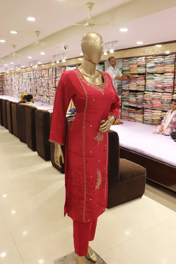 Red_Crepe_Embroidered_Kurti_Pant_Set_For_Women