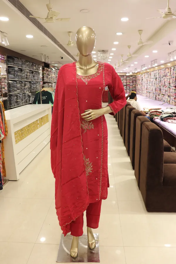 Red_Crepe_Embroidered_Kurti_Pant_Set_For_Women