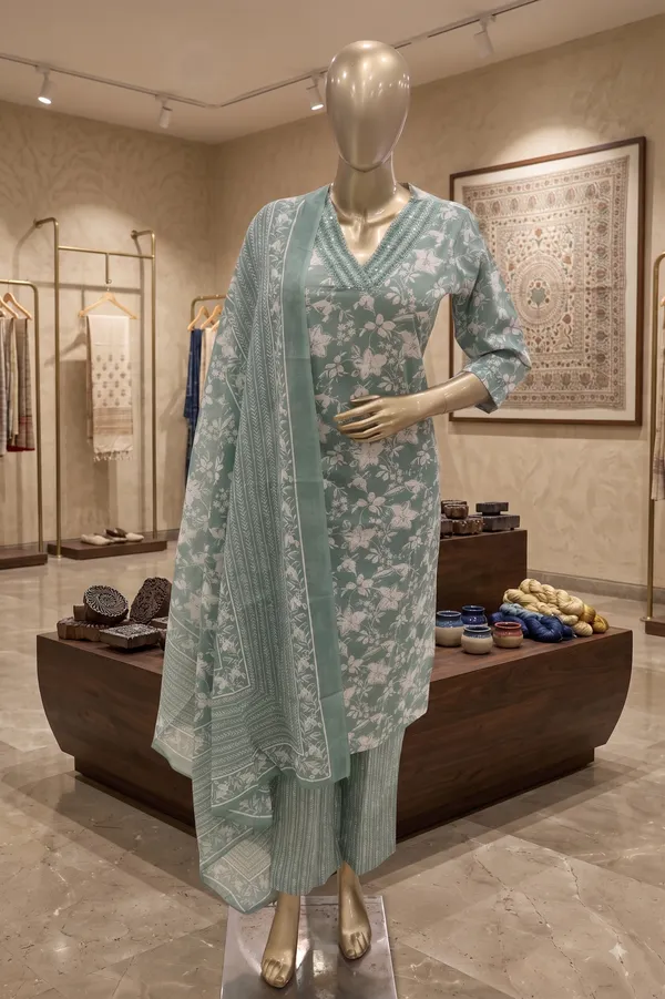 Green_Cotton_Floral_Print_Kurti_Set_For_Women