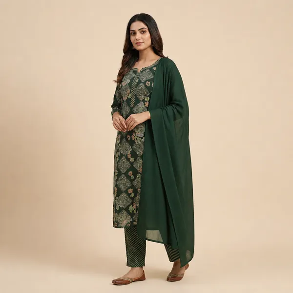 Green_Rayon_Straight_Geometric_Print_Kurta_Set_For_Women