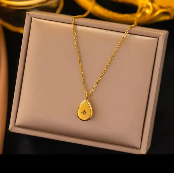 Anti_Tarnish_Stainless_Steel_Water_profe_18_k_Gold_Plated_Pendent