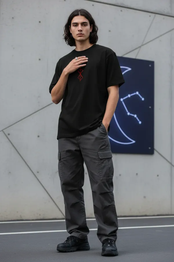 Berserk_Chained_Sword_Oversized_Unisex_T_Shirt_Black