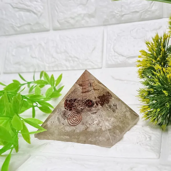 Clear_Quartz_Rudraksha_Orgone_Pyramid_For_Amplify_Energy,_Balance_Chakras,_&_Enhance_Spiritual_Growth_Reiki_Charged,_70_To_78Mm