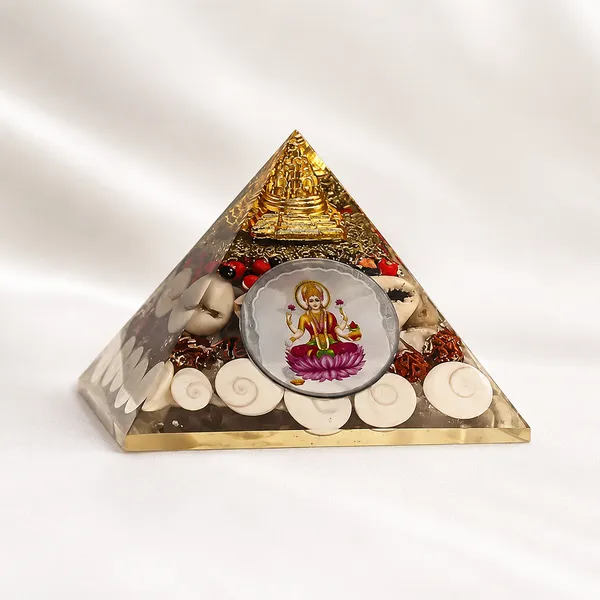 Golden_Pot_Combo_For_Wealth_&_Abundance_|_Green_Jade_&_Pyrite_Shri_Laxmi_Coin_With_Shri_Yantra_|_Natural_Gomati_Chakra_Crystal_Pyramid_For_Positive_Energy_&_Meditation