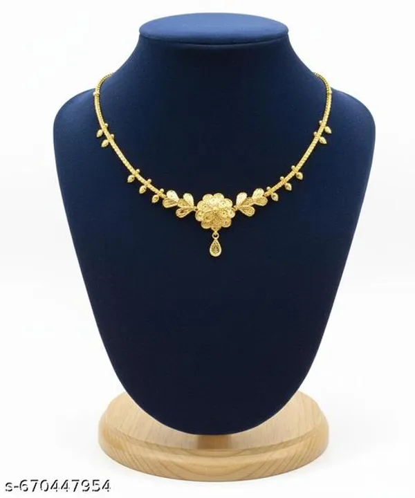 Gold_Copper_Brass_Floral_Adjustable_Short_Necklace_For_Women