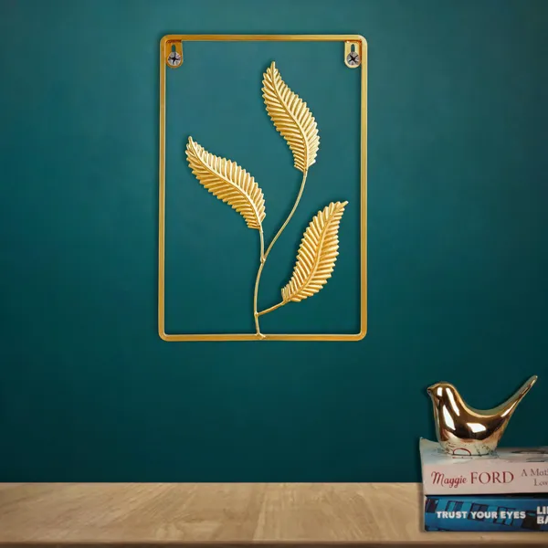 Metal_Contemporary_Three_Feather_Motif_Wall_Decor