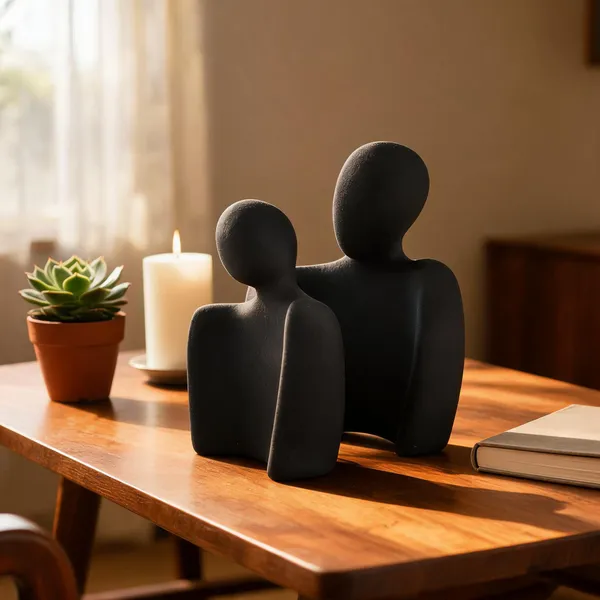 Resin_Abstract_Human_Form_Black_Sculpture_Showpiece