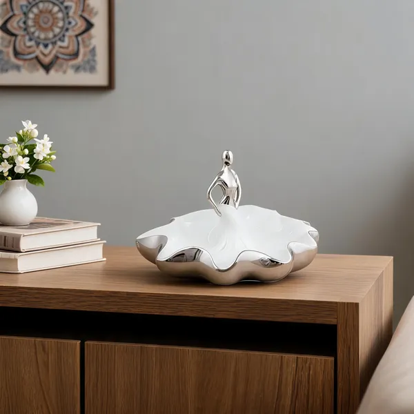Ceramic_Modern_Human_Figure_Ruffled_Edge_Silver_Decorative_Tray