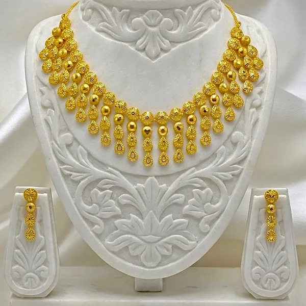 Gold_Micro_Plated_Dubai_Circular_Motif_Drop_Necklace_Set