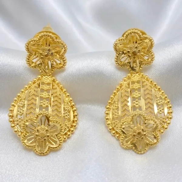 Gold_Micro_Plated_Dubai_Floral_Pendant_Necklace_Set_For_Women