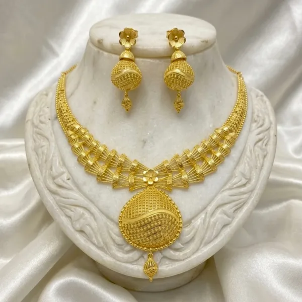 Gold_Micro_Plated_Copper_Dubai_Fan_Style_Pendant_Necklace_Set