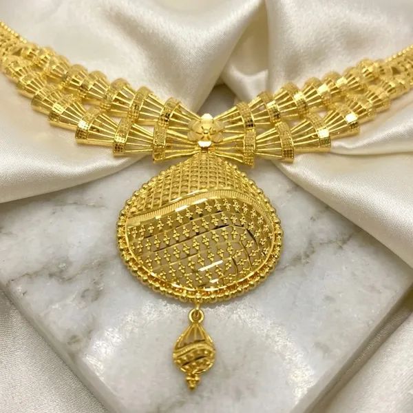 Gold_Micro_Plated_Copper_Dubai_Fan_Style_Pendant_Necklace_Set