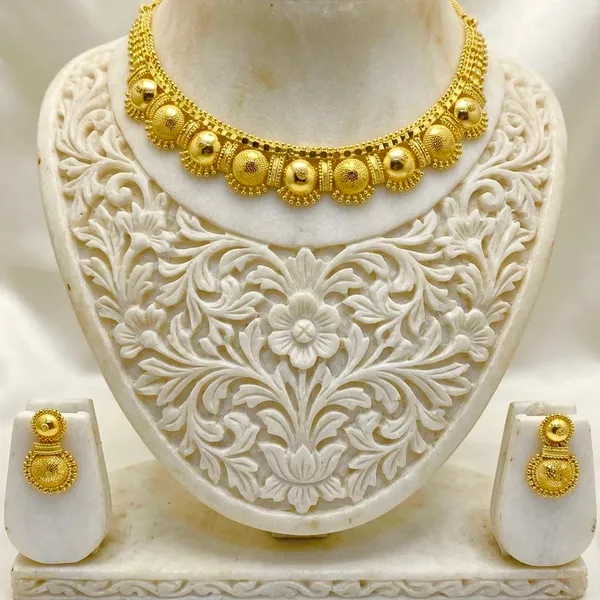 Gold_Micro_Plated_Dubai_Round_Motif_Necklace_Earring_Set
