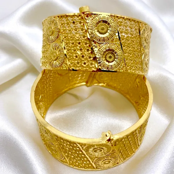 Gold_Micro_Plated_Copper_Turkish_Floral_Medallion_Mesh_Bangle_Pair