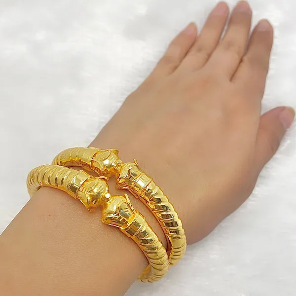 Gold_Plated_Copper_Nakshikari_Bala_Traditional_Bengali_Bangle_Pair