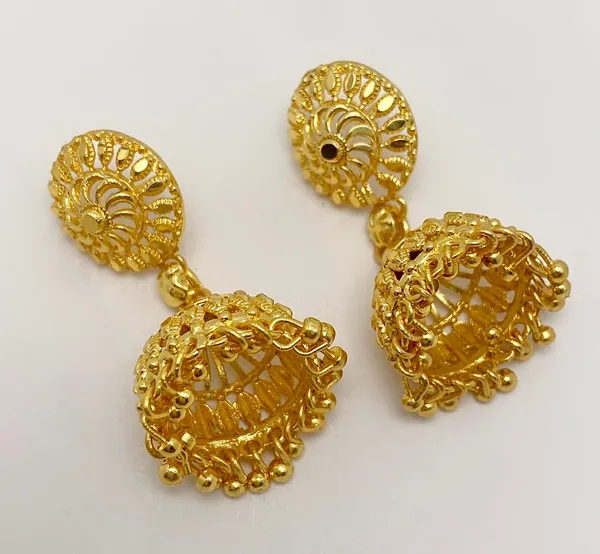 Gold_Plated_Petal_Mesh_Ghungroo_Temple_Jhumki_Earrings_For_Women