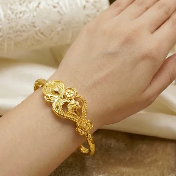 Gold_Micro-Plated_Copper_Heart_Motif_Dubai_Style_Bangles_Set_Of_2
