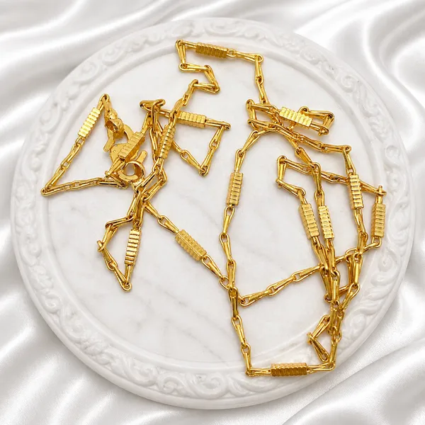 Gold_Micro_Plated_Copper_Geometric_Link_Neck_Chain_For_Women