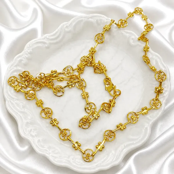 Gold_Micro_Plated_Circular_Motif_Neck_Chain_For_Women