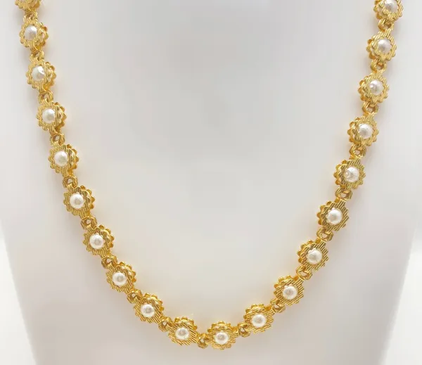 Gold_Micro_Plated_Pearl_Floral_Motif_Neck_Chain_For_Women