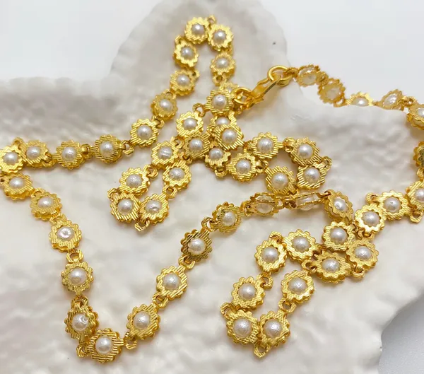 Gold_Micro_Plated_Pearl_Floral_Motif_Neck_Chain_For_Women