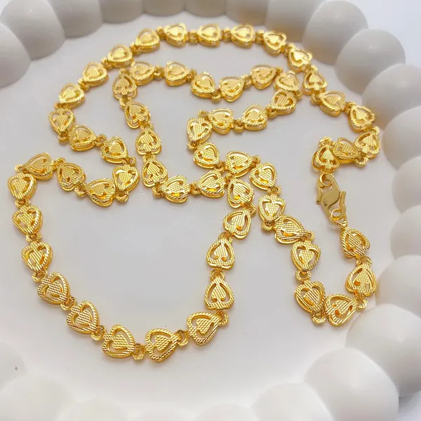 Gold_Micro_Plated_Copper_Heart_Link_Neck_Chain_For_Women