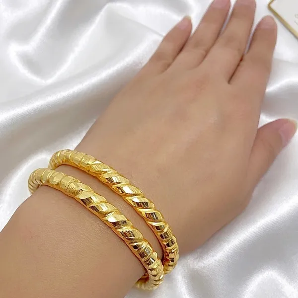 Gold_Plated_Nakshikari_Bala_Traditional_Bengali_Bangle_For_Women