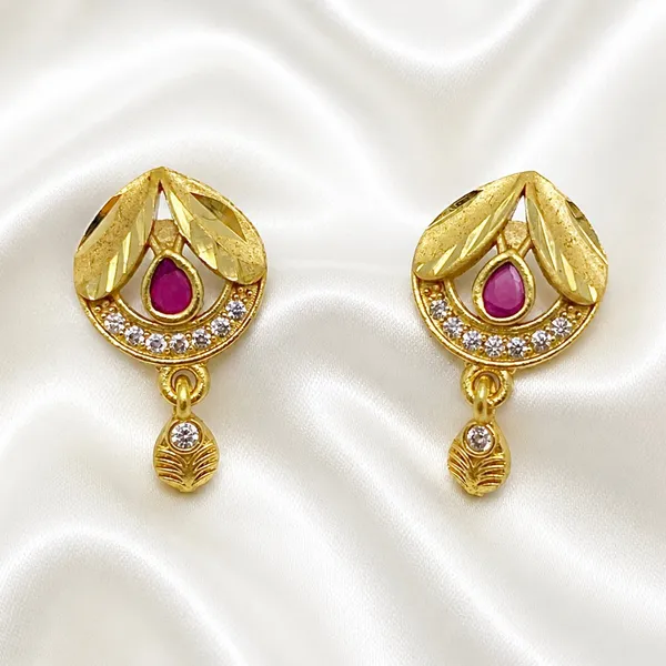 Gold_Micro_Plated_Ad_Ruby_Circular_Pendant_Necklace_Earring_Set