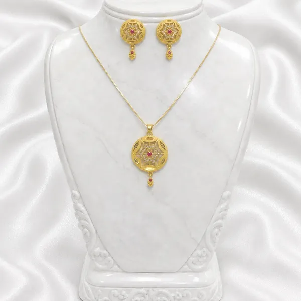 Gold_Micro_Plated_Ad_Ruby_Star_Motif_Pendant_Necklace_Earring_Set
