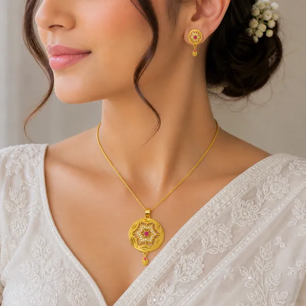 Gold_Micro_Plated_Ad_Ruby_Star_Motif_Pendant_Necklace_Earring_Set