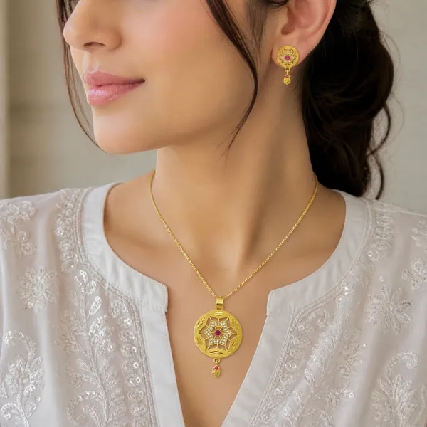 Gold_Micro_Plated_Ad_Ruby_Star_Motif_Pendant_Necklace_Earring_Set