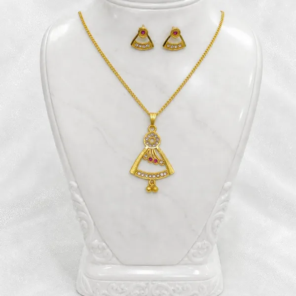 Gold_Micro_Plated_Copper_Ad_Ruby_Geometric_Pendant_Necklace_Set