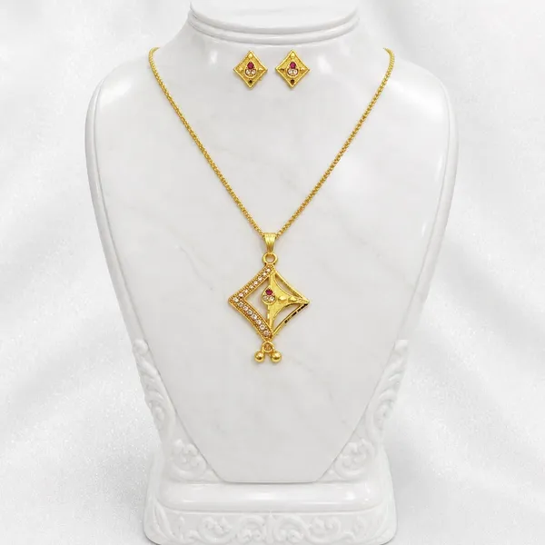 Red_Gold_Micro_Plated_Ad_Ruby_Geometric_Pendant_Necklace_Set