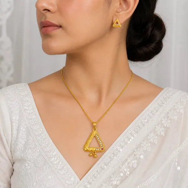 Gold_Micro_Plated_Triangle_Ad_Ruby_Pendant_Necklace_Set_For_Women