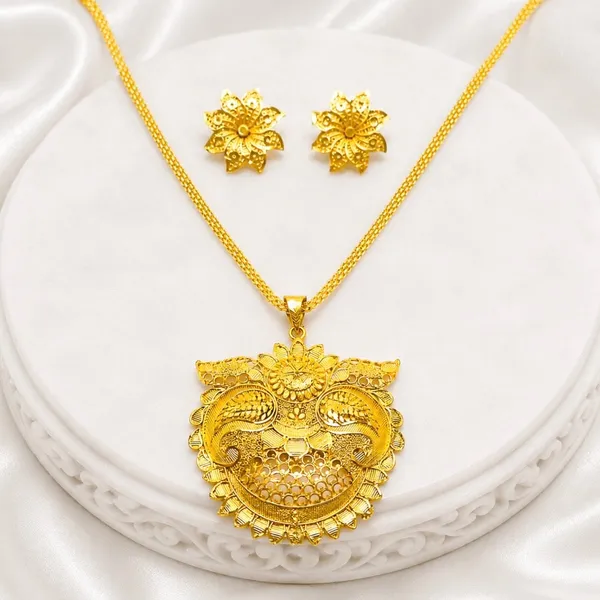 Gold_Micro_Plated_Copper_Floral_Sunburst_Temple_Pendant_Necklace_Set