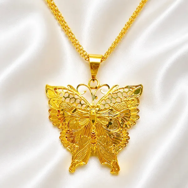Gold_Micro_Plated_Copper_Butterfly_Motif_Pendant_Necklace_Set_For_Women